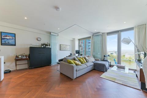 1 bedroom flat for sale, Capital Building, Embassy Gardens, London, SW11