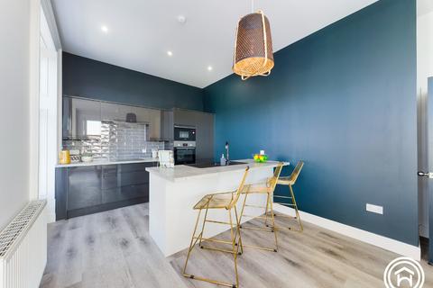Flat 1, 2 Westercraigs, Glasgow, G31 2HZ