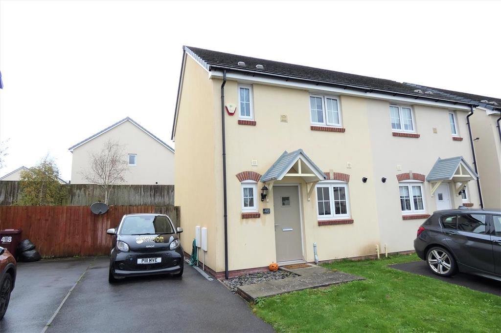 Belfrey Close, Hubberston, Milford Haven 2 bed semidetached house £