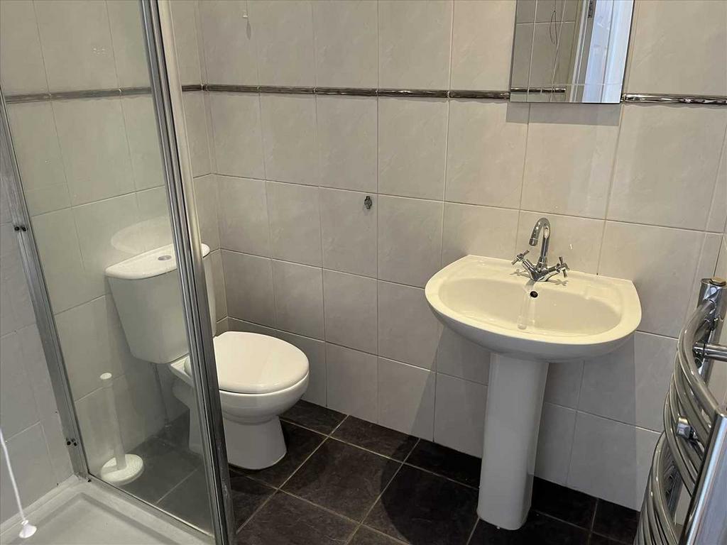 En-Suite Shower