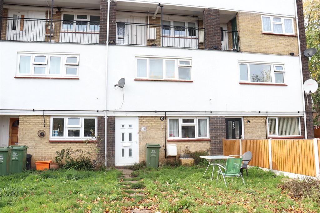 Langleys, Kingswood, Basildon, Essex, SS16 2 bed for sale