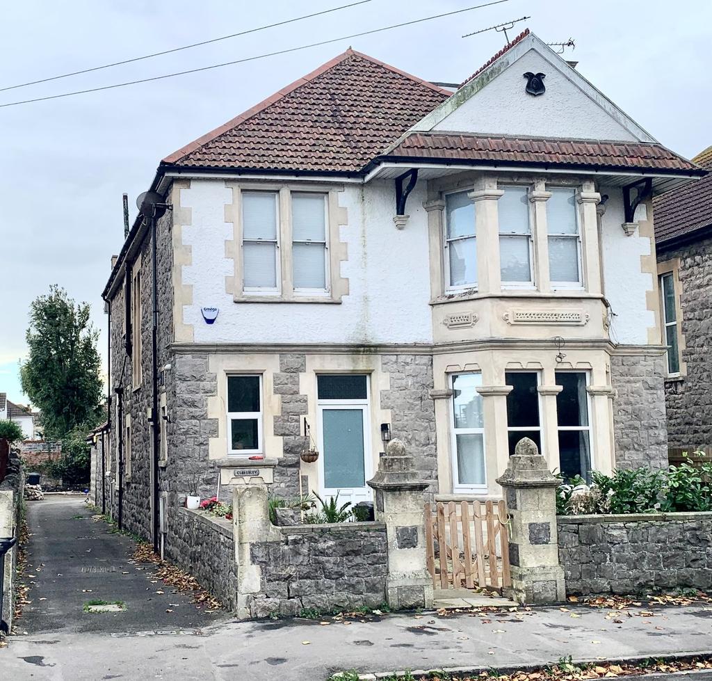 Quantock Road, WestonsuperMare, Somerset, BS23 1 bed apartment £695