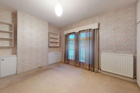 19 Ashburnham Road, Northampton, NN1 4QY