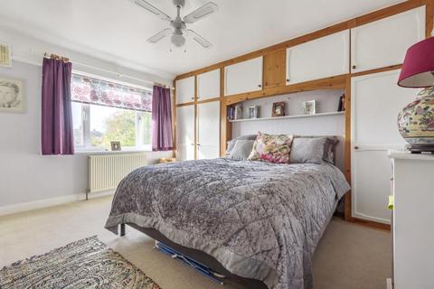 104 Mayfield Drive, Caversham, Reading, RG4 5JT