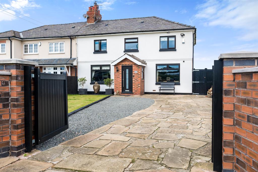 Carr House Lane, Liverpool, Merseyside, L38 4 bed semidetached house