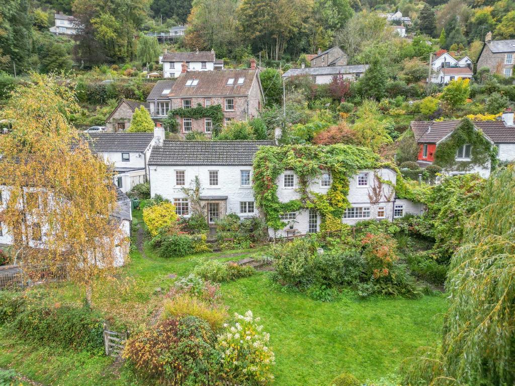 Llandogo, Monmouth 4 bed detached house for sale £585,000