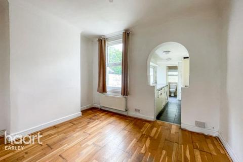 2 bedroom terraced house to rent, Upper Crown Street, Reading