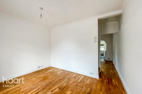 2 bedroom terraced house to rent, Upper Crown Street, Reading