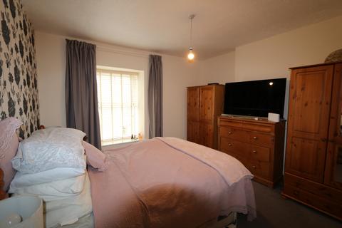 Dolffannog High Street, Tywyn, LL36 9AD