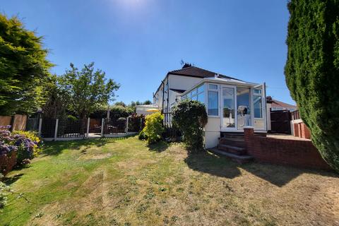 3 bedroom semi-detached house for sale, Fernlea Road, Heswall, Wirral, CH60