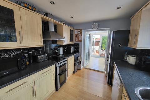 21 Fernlea Road, Heswall, Wirral, CH60 5SH