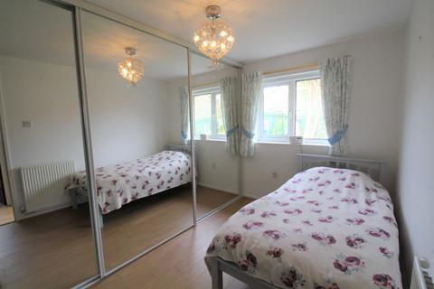 7 Brook Walk, Wirral, CH61 4YN