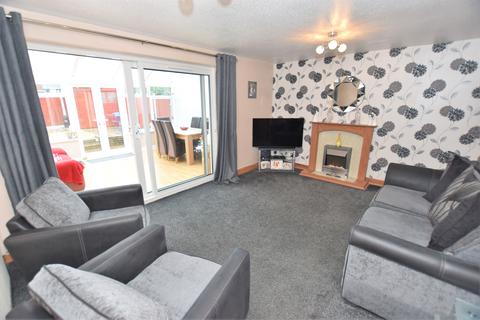 3 bedroom semi-detached house for sale - Girtrell Close, Saughall Massie, WIRRAL, Merseyside, CH49