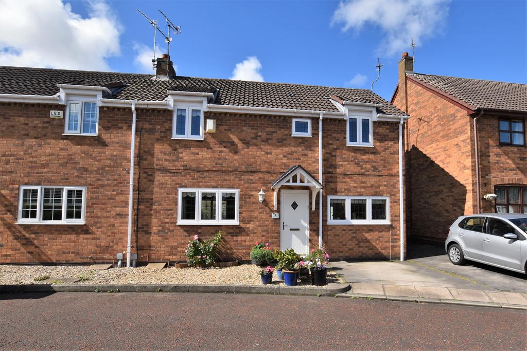 Glenfield Close, Moreton, Wirral, Merseyside, CH46 3 bed semi-detached ...