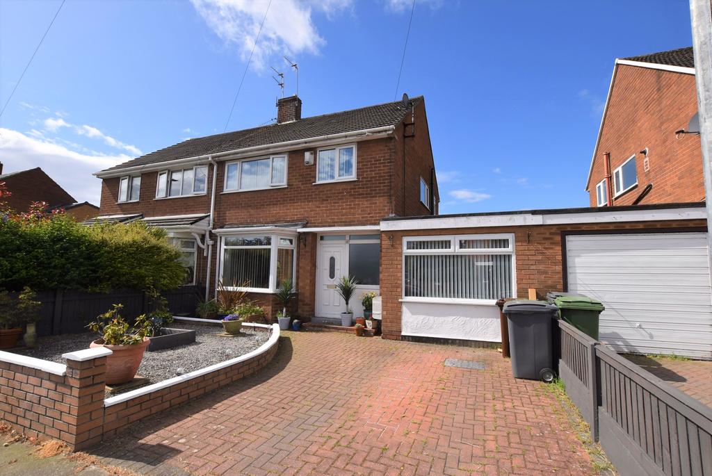 Manor Drive, Upton, Wirral, Merseyside, CH49 4 bed semidetached house