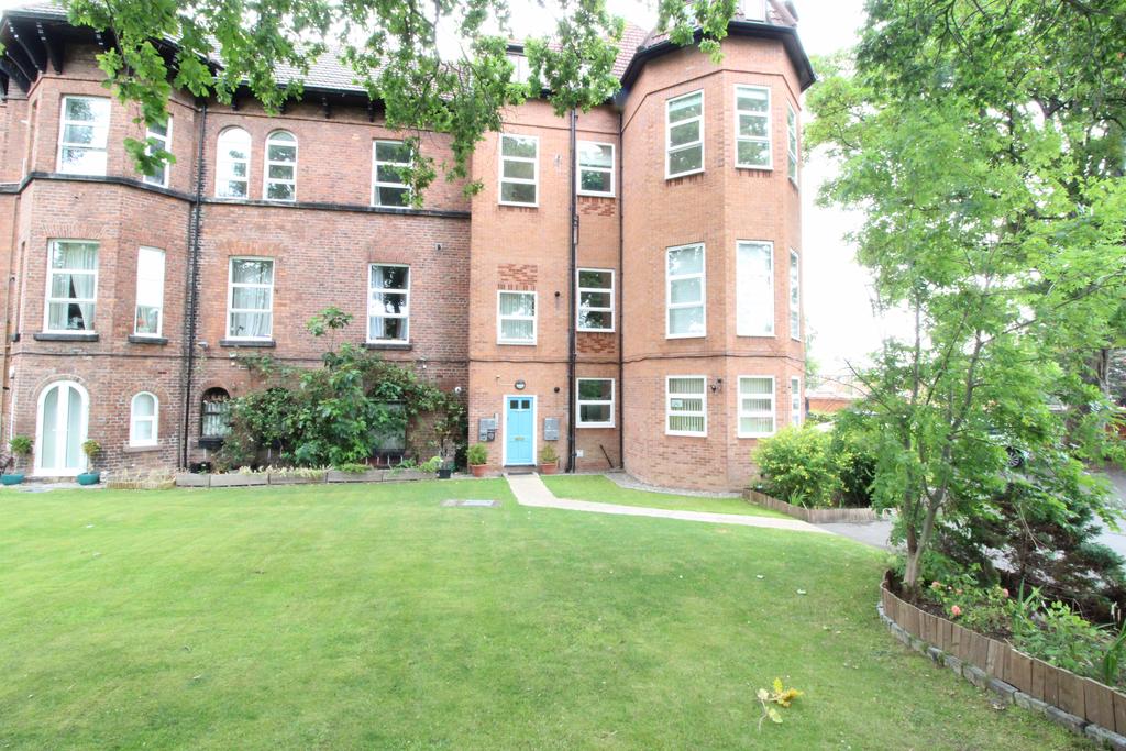 Oaklands, 13 Devonshire Place, Oxton, Wirral, CH43 2 bed apartment for