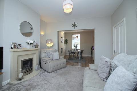 3 bedroom semi-detached house for sale - Kensington Road, Southport, Merseyside, PR9