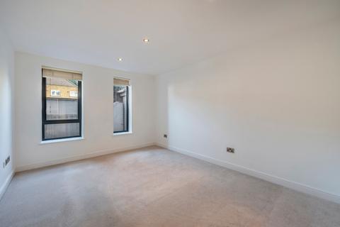 1 bedroom flat for sale, St. Cyprians Court, Braxfield Road, London, SE4