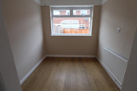 2 bedroom terraced house to rent, Mulberry Road, Birkenhead, Merseyside, CH42