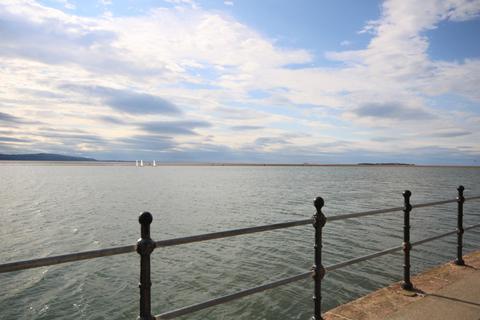 2 bedroom apartment for sale - Church Road, West Kirby, Wirral, Merseyside, CH48