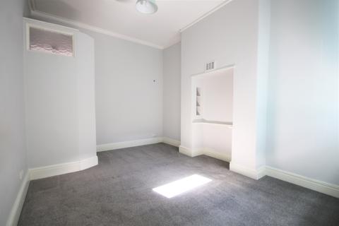 2 bedroom apartment for sale - Church Road, West Kirby, Wirral, Merseyside, CH48