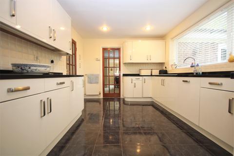 4 bedroom detached house for sale - Beatty Close, Caldy, Wirral, Merseyside, CH48