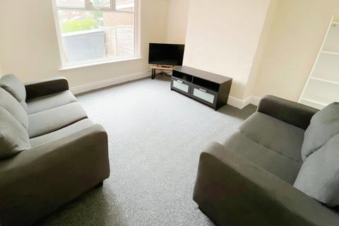 5 bedroom semi-detached house to rent, Fairholme Road, Manchester, Greater Manchester, M20