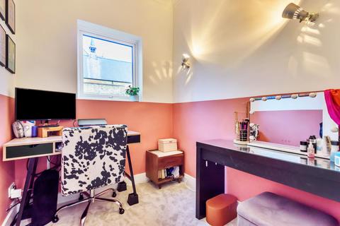 Flat 1, Bevington House, 23 - 25 Manor Road, Beckenham, BR3 5JB