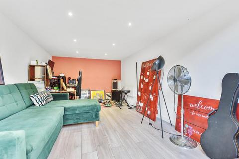 Flat 1, Bevington House, 23 - 25 Manor Road, Beckenham, BR3 5JB