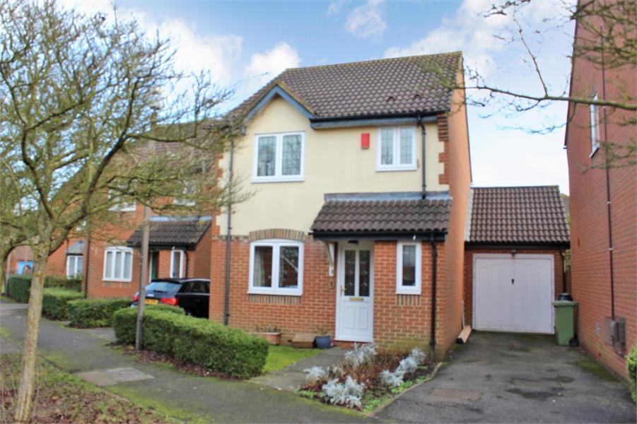 Wallinger Drive, Shenley Brook End 3 bed detached house £1,650 pcm (£