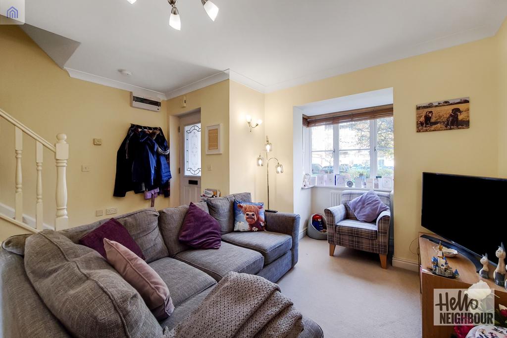 Bewley Street, London, SW19 2 bed terraced house £1,700 pcm (£392 pw)