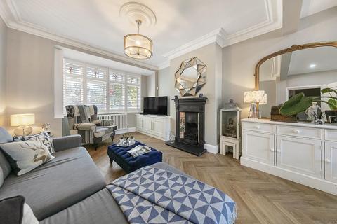 3 Ipswich Road, London, SW17 9RH