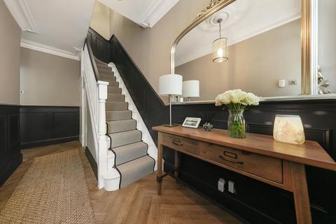 3 Ipswich Road, London, SW17 9RH