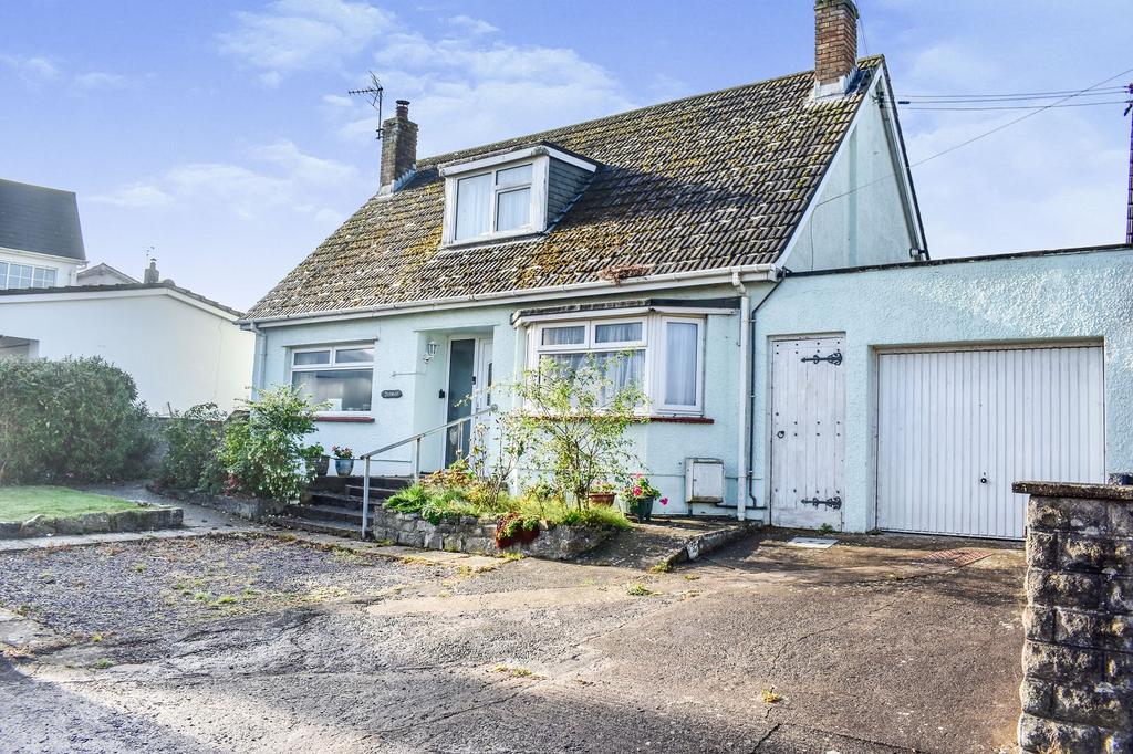 St Brides Road, Wick, Cowbridge, The Vale Of CF71 7QB 3 bed
