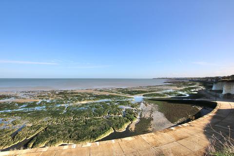 Nor-easter Cliff Road, Birchington, CT7 9JX