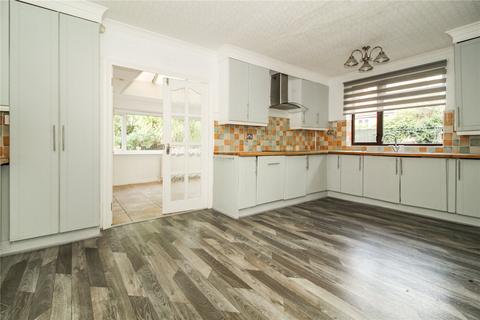 3 bedroom semi-detached house for sale - High Road North, Steeple View, SS15
