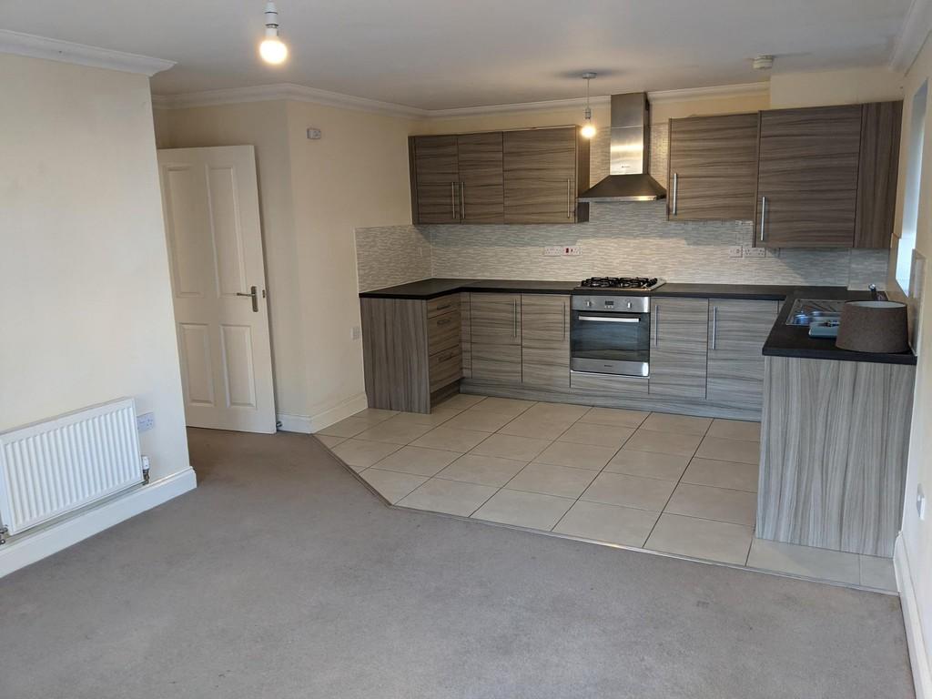 Castle Brooks, Framlingham 2 bed ground floor flat £775 pcm (£179 pw)