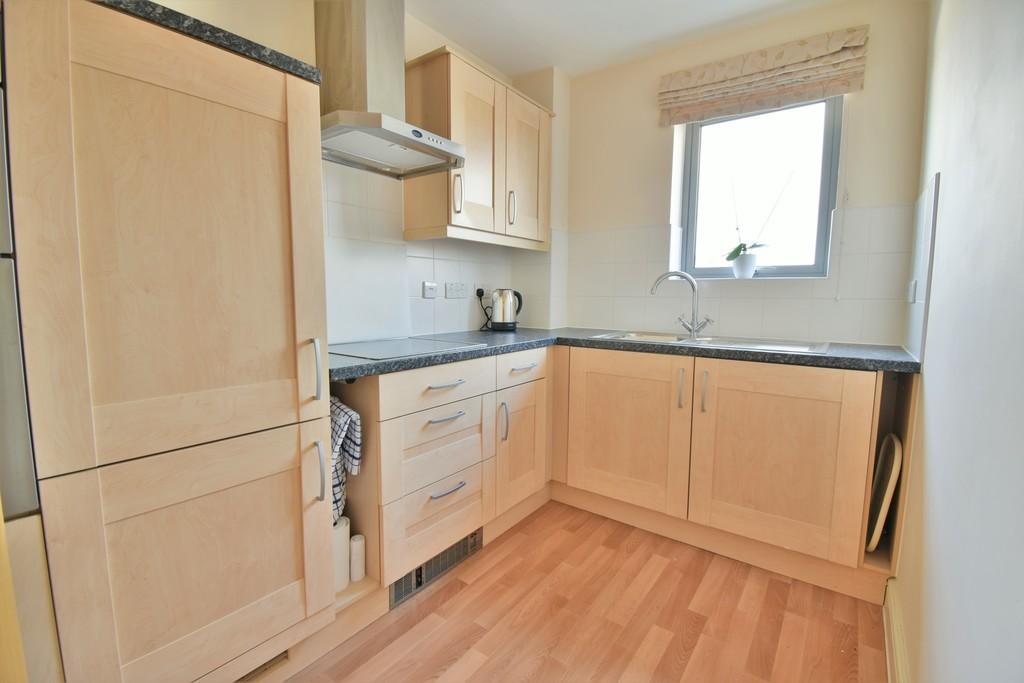 Salisbury Avenue, East Leake 2 bed apartment £180,000