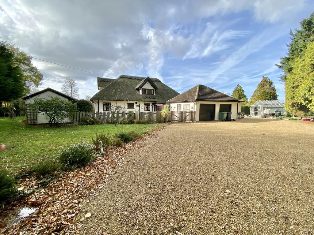 Diss, Norfolk 5 bed detached house £750,000