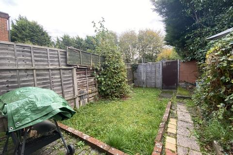 1 bedroom flat to rent, Portswood Road, Southampton