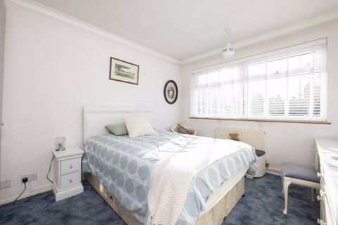 19 Lewis Road, Istead Rise, Gravesend, DA13 9JQ
