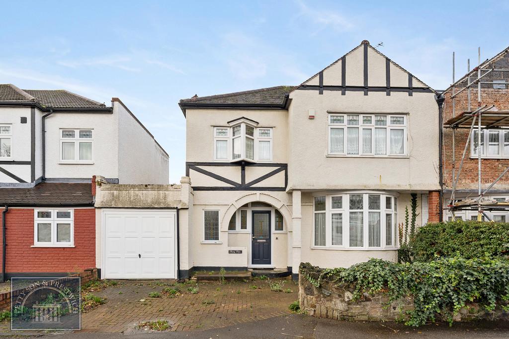 Highstone Avenue, Wanstead 3 bed terraced house for sale £950,000