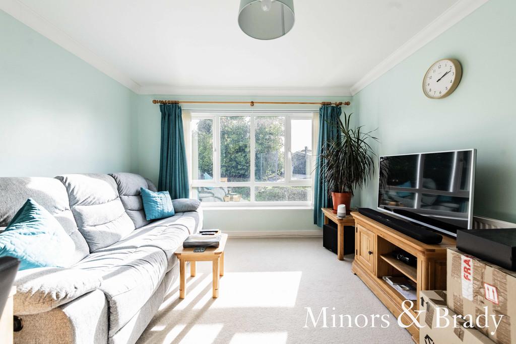 Plumstead Road East, Thorpe St. Andrew 2 bed apartment £155,000