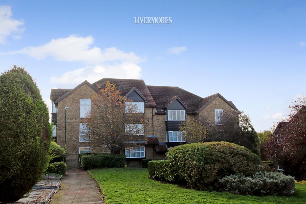 Knights Manor Way, Dartford, Kent Studio £800 pcm (£185 pw)