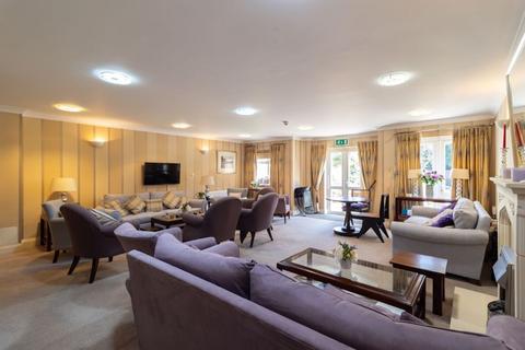 2 bedroom retirement property for sale, Limpsfield Road, Warlingham