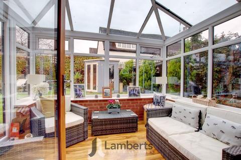 12 Brooklands Lane, Redditch, B98 8PX