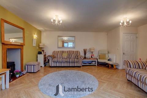 12 Brooklands Lane, Redditch, B98 8PX
