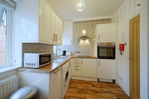 2 bedroom flat to rent, Chapel Street, Leeds