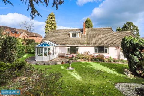 3 bedroom detached bungalow for sale - Priory, Wellington