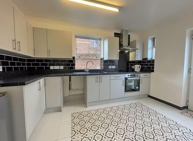 Wilkinson Road, Moxley, Wednesbury 3 bed terraced house £125,000